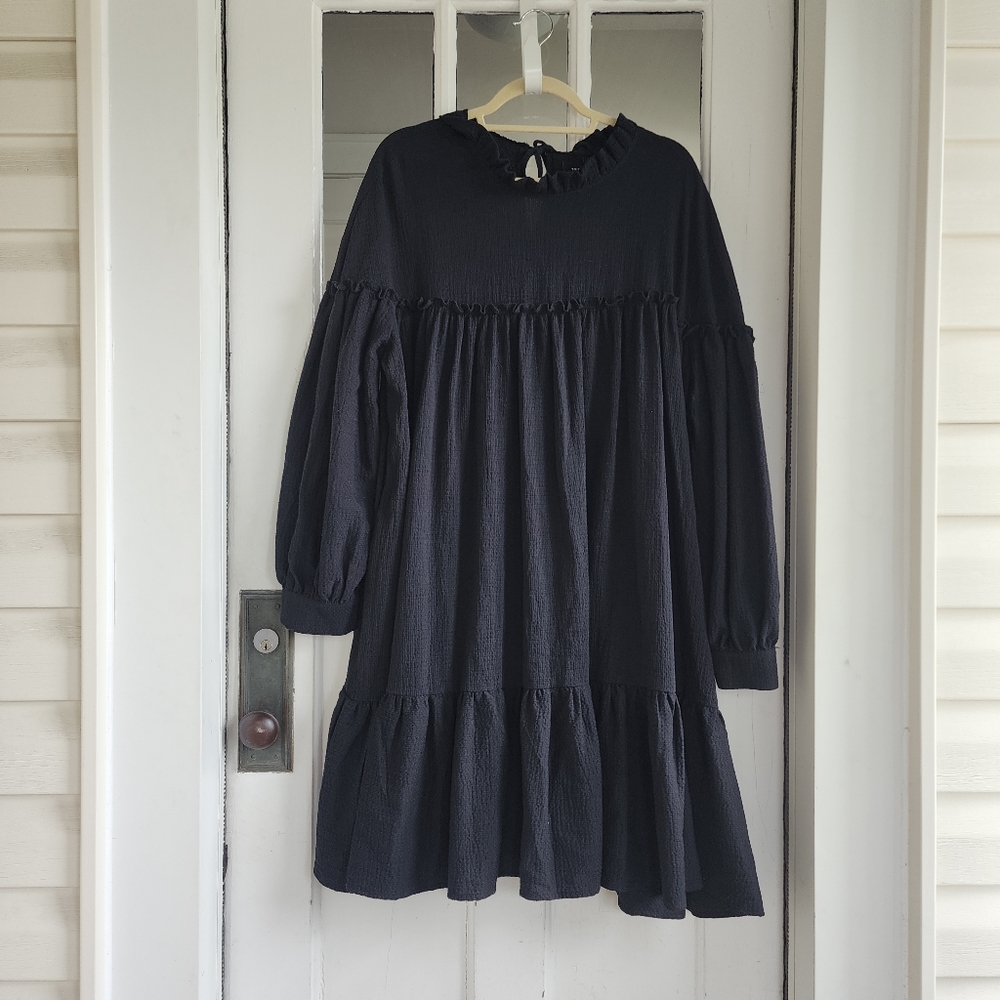 Toit Volant black dress